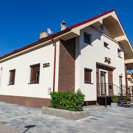 Arya Vila Piest'any Ngoại thất bức ảnh