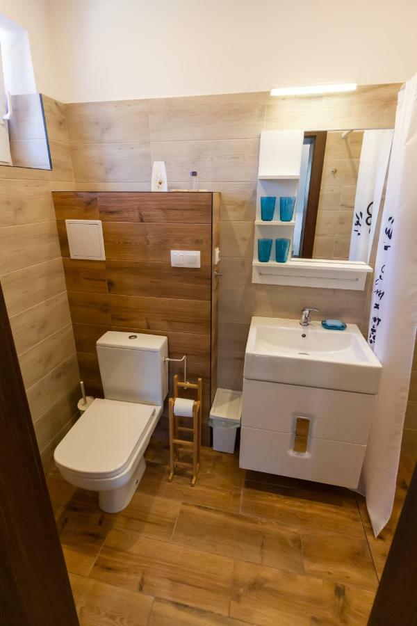 Arya Vila Piest'any Ngoại thất bức ảnh